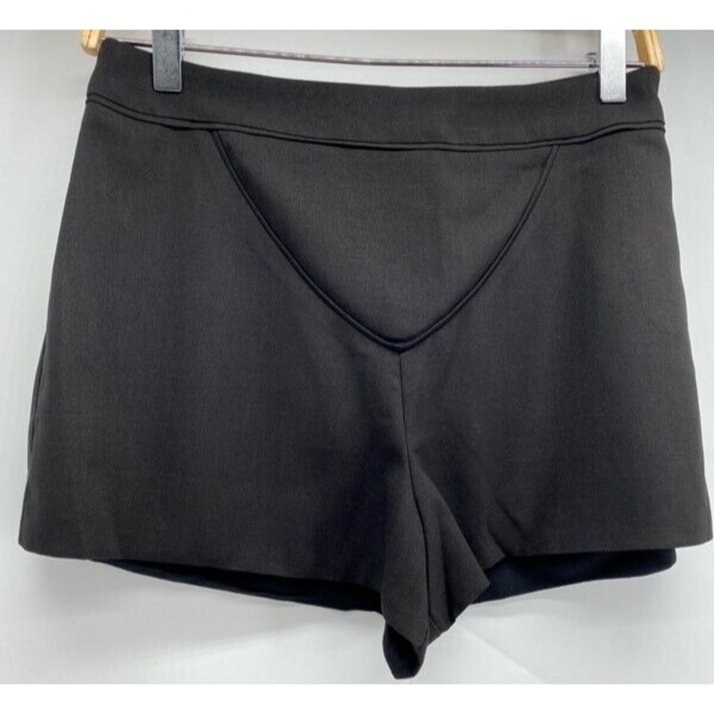 Line & Dot Dress Shorts Women's Sz Small Black High Waisted V-Front Seam